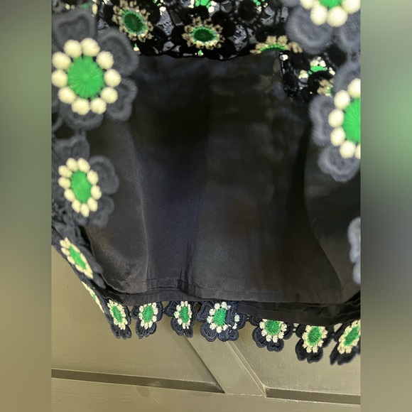 NWT J. Crew Pencil Skirt in Navy with Green and White Floral Crochet, Size 10 - Picture 7 of 8